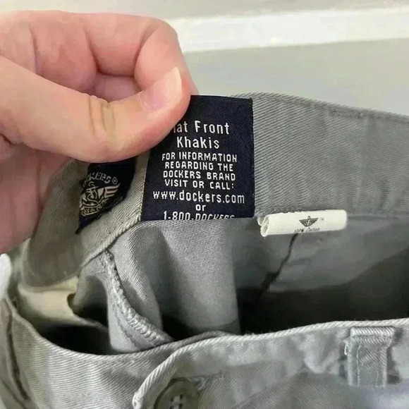 Dockers grey flat front khaki business casual slacks / pants size 12 - Picture 5 of 9